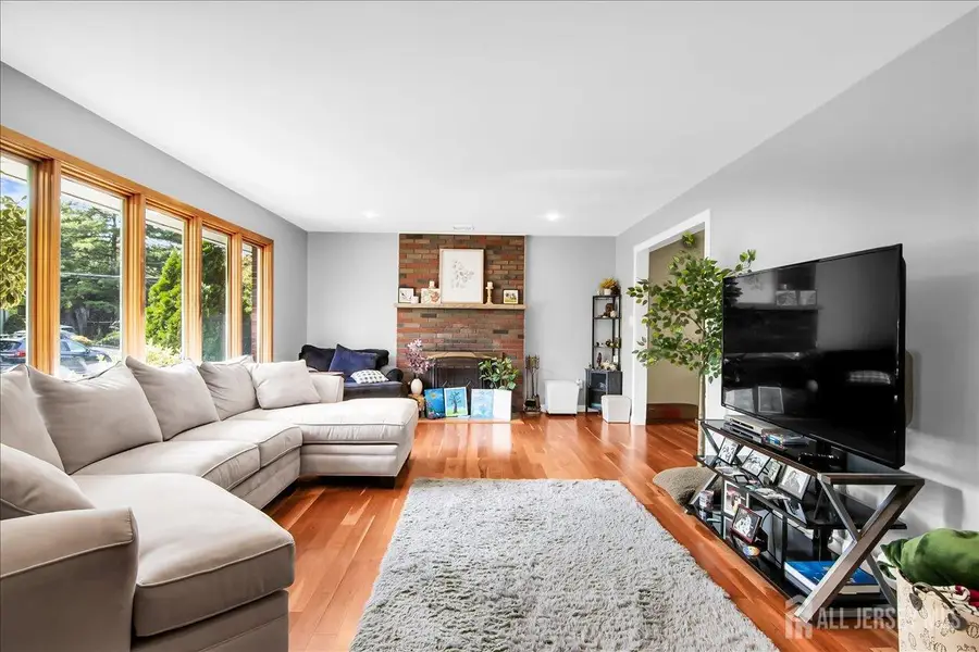 -10 Cutter Avenue, Edison, NJ 08820 - Image #3