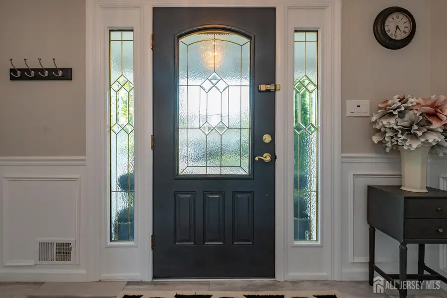 -6 Mary Court, Milltown, NJ 08850 - Image #3