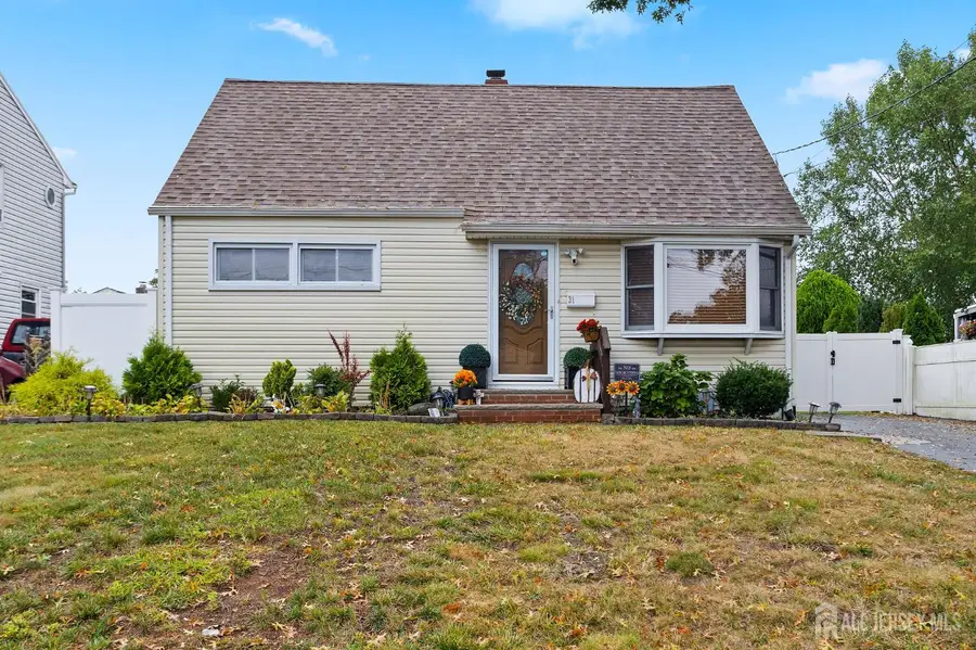-31 Hull Drive, Edison, NJ 08817 - Image #3
