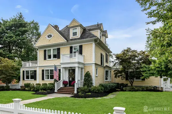 -31 Oak Avenue, Metuchen, NJ 08840