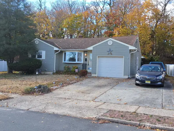 -6 Nicholas Court, Milltown, NJ 08850