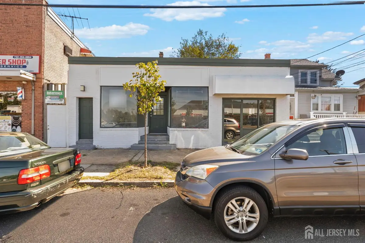 -612 Hamilton Street, East Franklin, NJ 08873 - Image #1