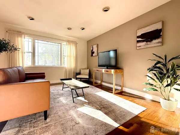 -110 Sylvan Avenue, Piscataway, NJ 08854