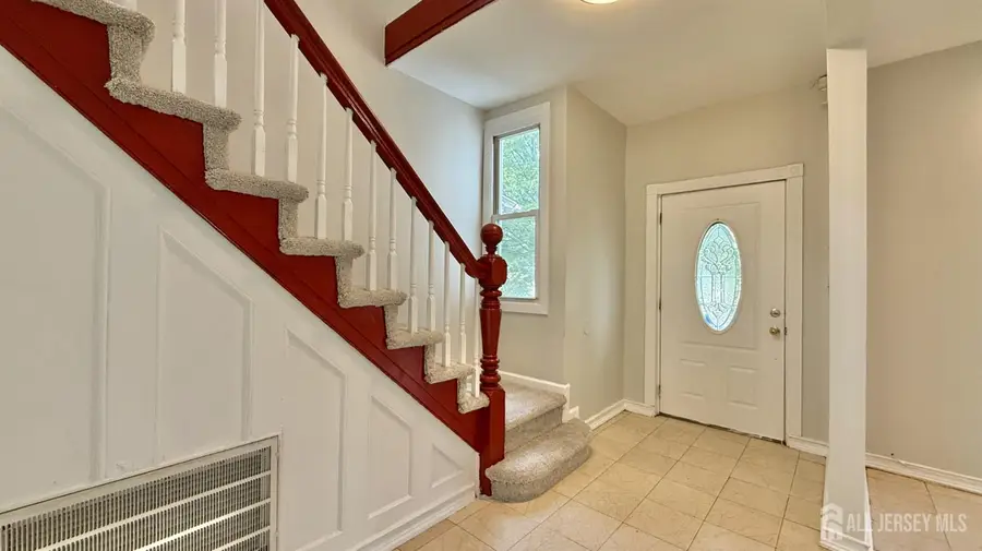 -264 Seaman Street, New Brunswick, NJ 08901 - Image #3