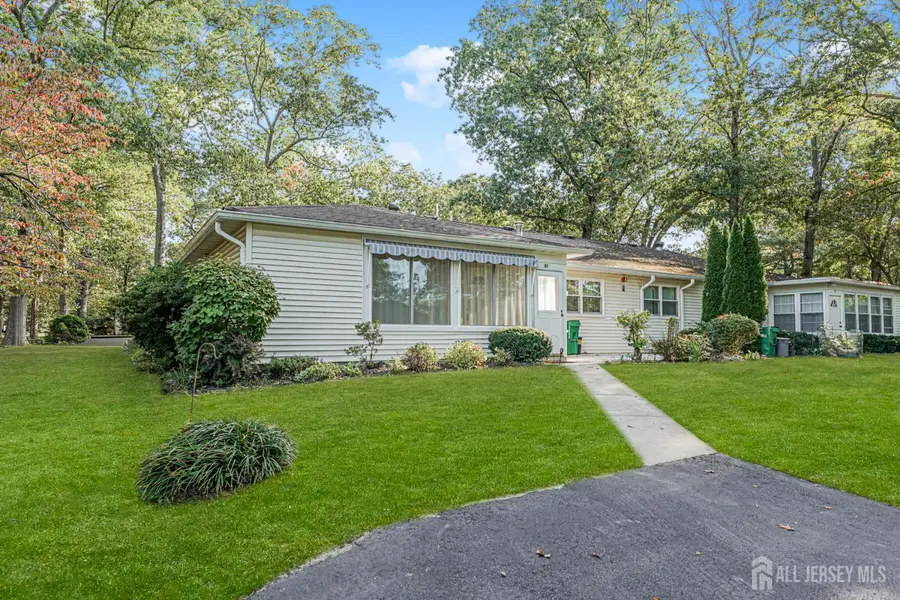 -8-C Connie Lane, Jackson, NJ 08527 - Image #3