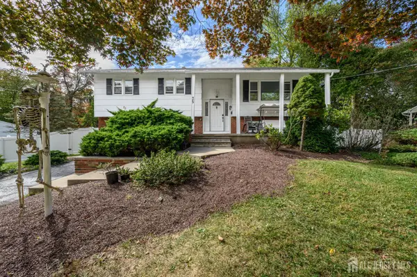 -25 Highland Drive, Manalapan, NJ 07726
