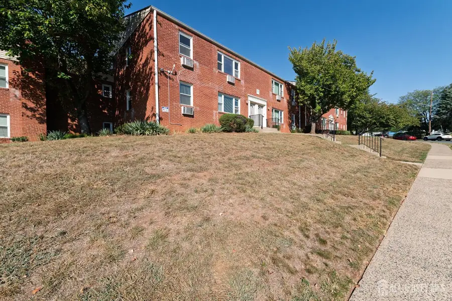 -88 Fox Road #4B, Edison, NJ 08817 - Image #3