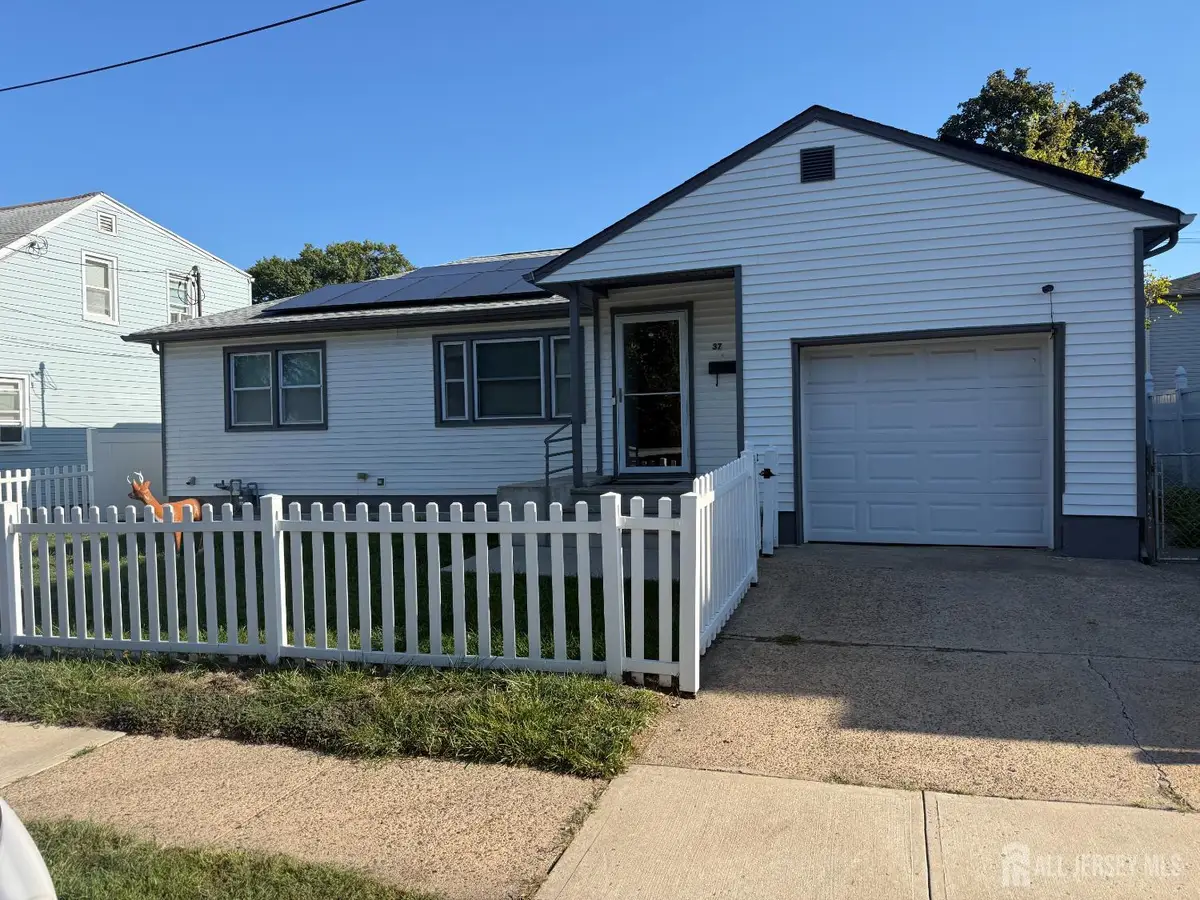 -37 Hazelhurst Street, New Brunswick, NJ 08901 - Image #1