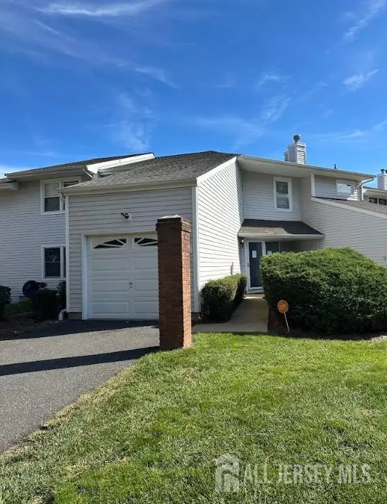 -1 Upperbrook Court, Sayreville, NJ 08859