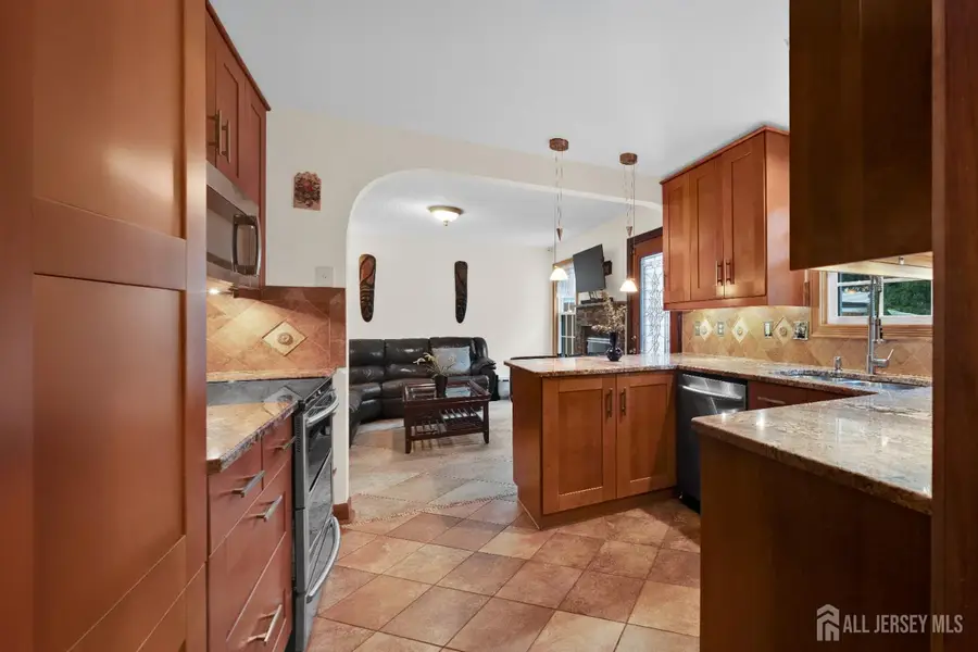 -18 Tall Oaks Court, Old Bridge, NJ 08857 - Image #3