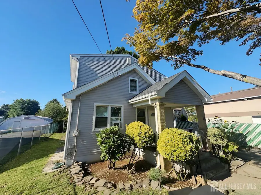 -988 Elmer Place, North Brunswick, NJ 08902 - Image #3