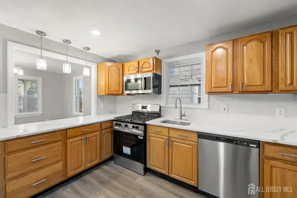 -829 S 2nd Street S, Plainfield, NJ 07063