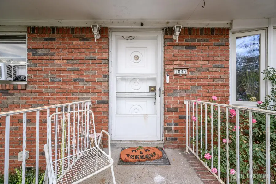 -1037 Hamilton Street, Somerset, NJ 08873 - Image #2