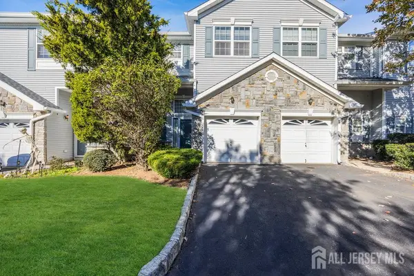 -9 Rozalyn Lane #131, Old Bridge, NJ 08879
