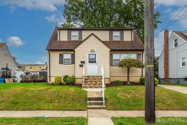 -34 Taylor Avenue, Carteret, NJ 07008