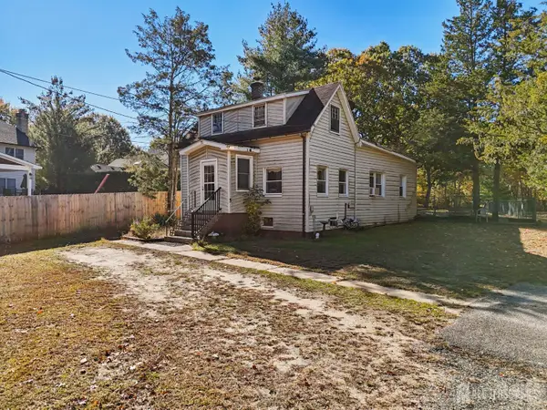 -5 Claytons Lane, Manalapan, NJ 07726