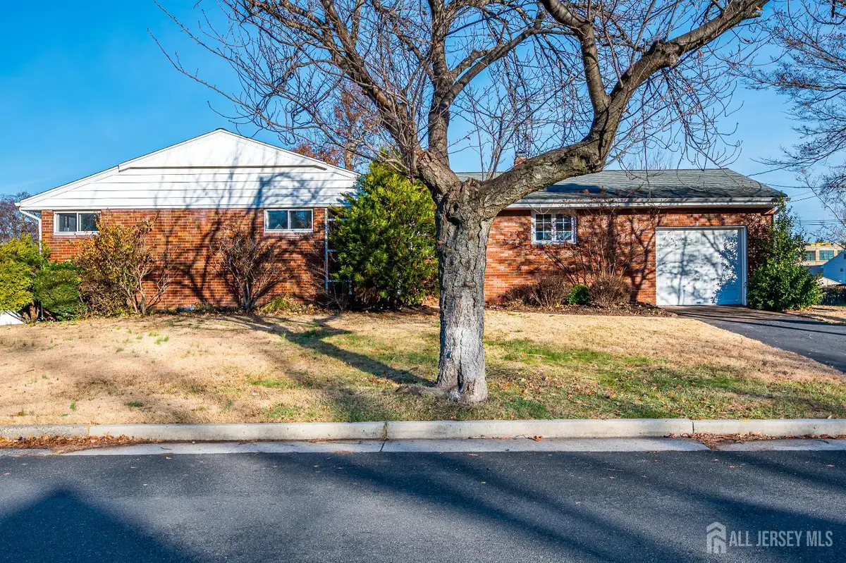 -130 Woodrow Avenue, Piscataway, NJ 08854 - Image #1