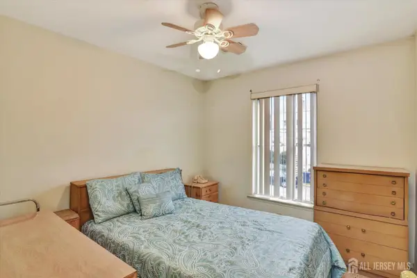 -389 Jeffries Street, Perth Amboy, NJ 08861