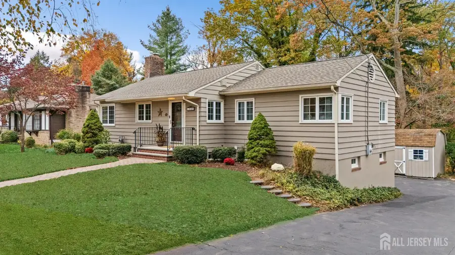 -568 Mountainview Terrace, Dunellen, NJ 08812 - Image #3