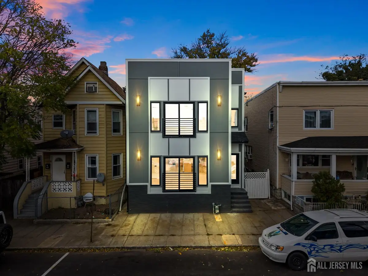 -404 Washington Street, Perth Amboy, NJ 08861 - Image #1