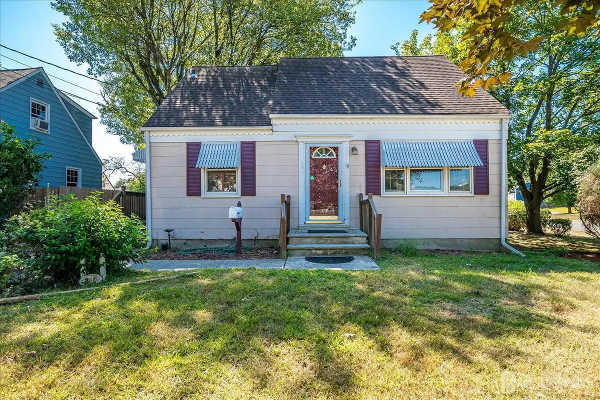 -310 Howard Avenue, Middlesex, NJ 08846 - Image #1