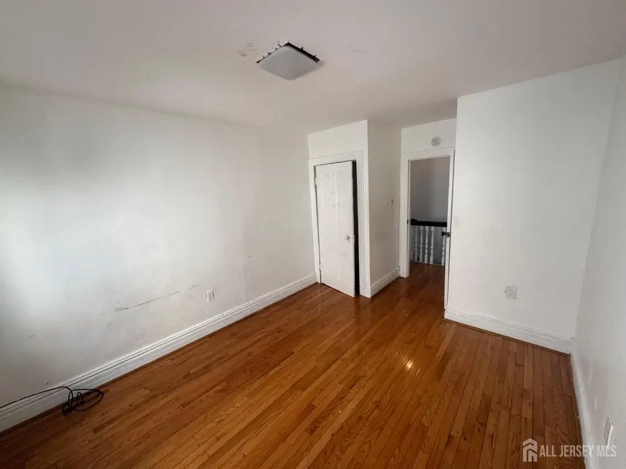 -68 Danforth Avenue, Jersey City, NJ 07305 - Image #3