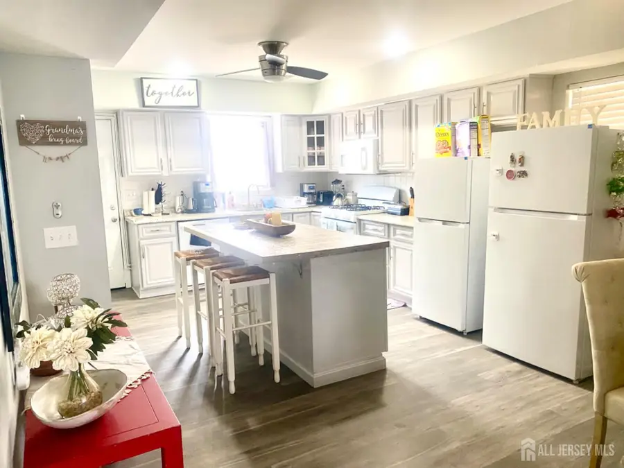 -28 Bay Avenue, Keansburg, NJ 07734 - Image #2