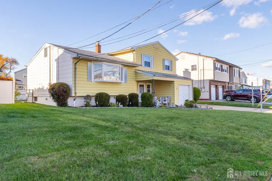 -1015 Rudyard Drive, Perth Amboy, NJ 08861 - Image #2