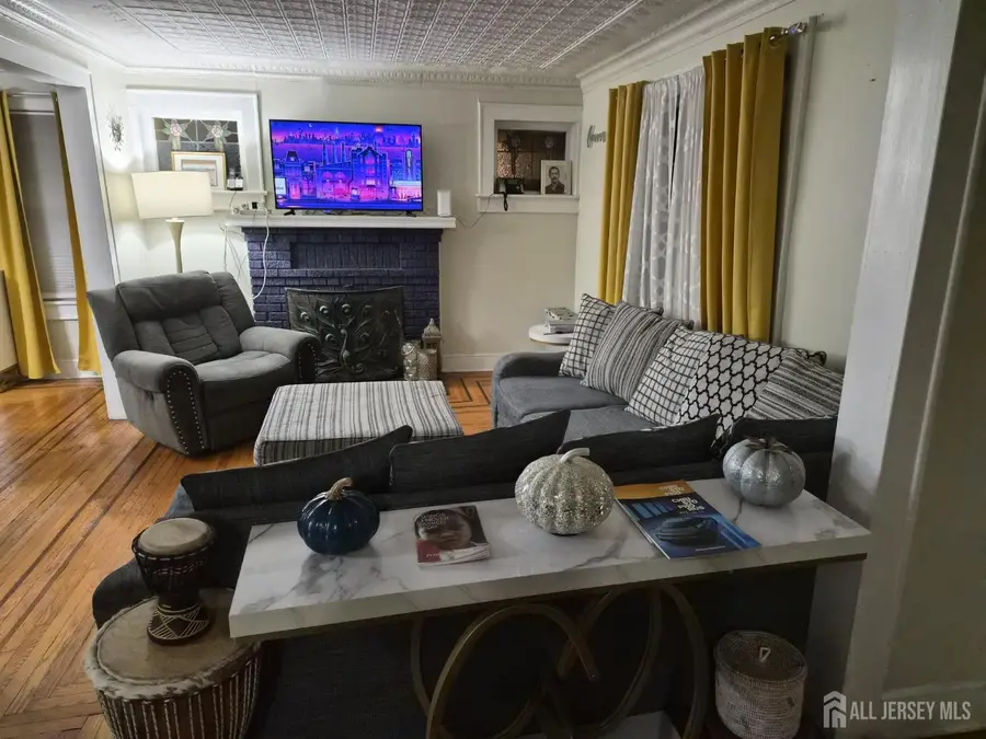 -95 Farragut Road, North Plainfield, NJ 07062 - Image #2