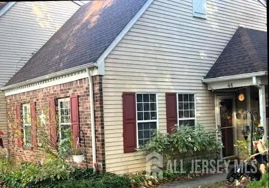 -44 Van Pelt Court, East Brunswick, NJ 08816 - Image #1