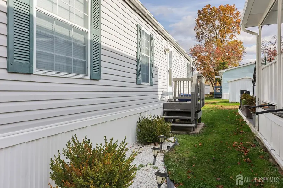 -10 Twain Road, North Brunswick, NJ 08902 - Image #3