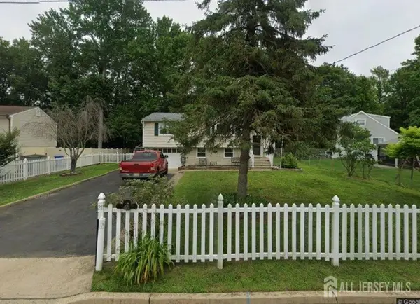 -21 Madeline Court, Helmetta, NJ 08828