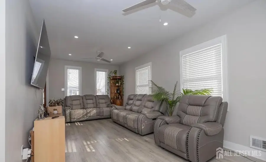 -118 Holly Street, Port Reading, NJ 07064 - Image #3