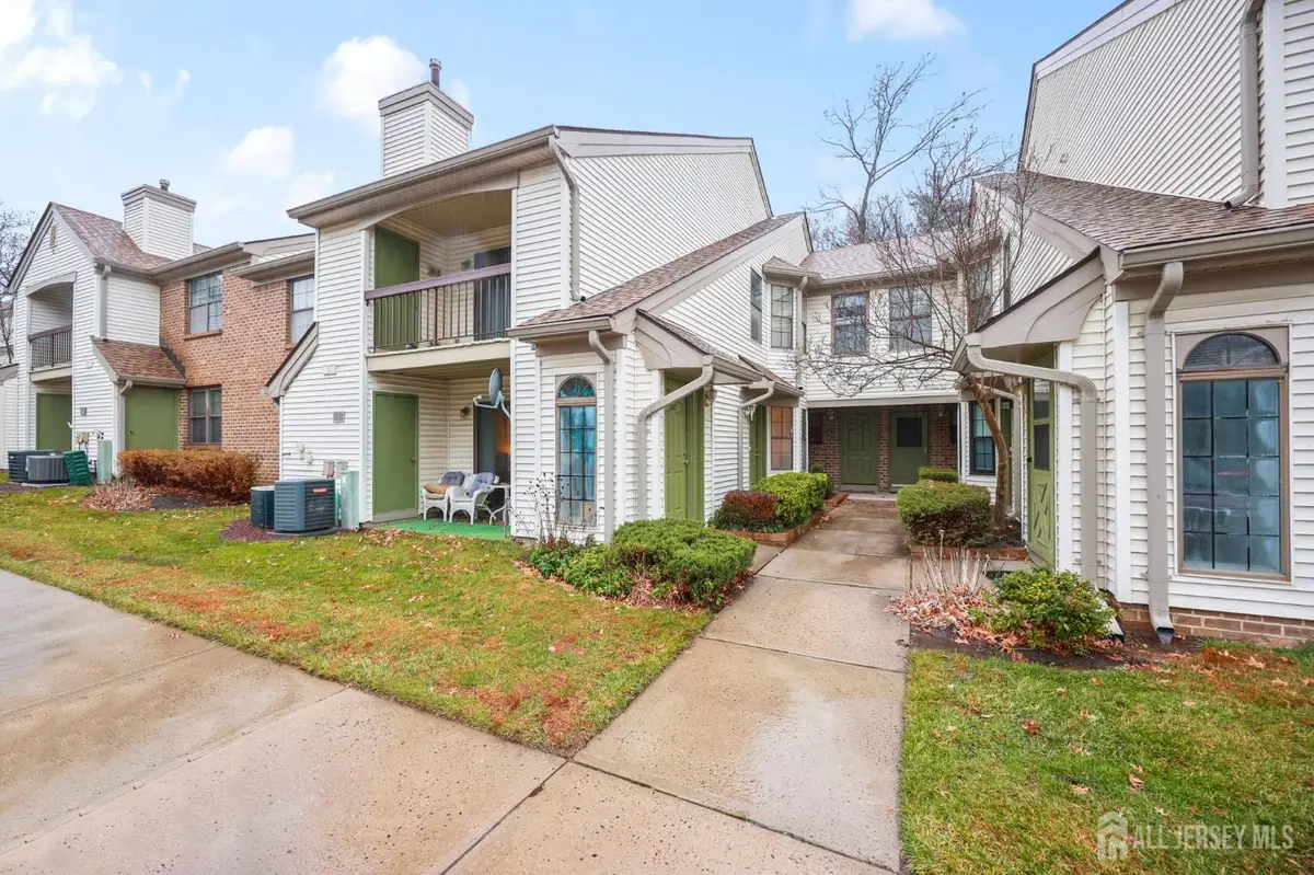 -305 Sunshine Court, Parlin, NJ 08859 - Image #1