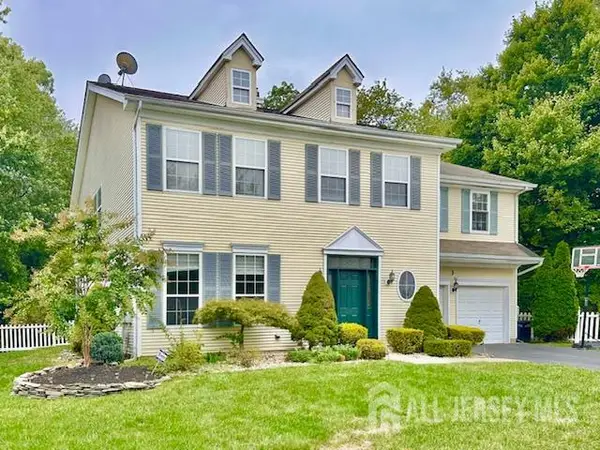 -3 Mountain Laurel Road, Morganville, NJ 07751