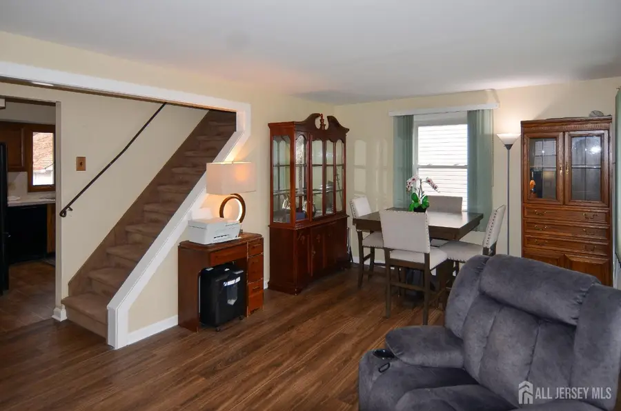 -541 Lyman Avenue, Woodbridge, NJ 07095 - Image #2