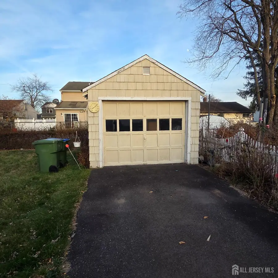 -9 Gates Place, Edison, NJ 08817 - Image #3