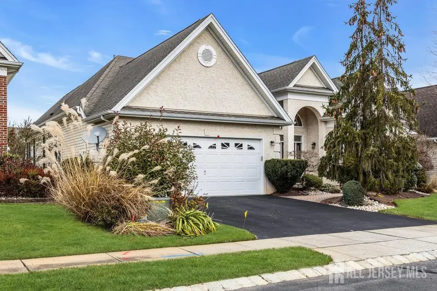 -19 Torrey Pines Drive, Monroe, NJ 08831 - Image #3