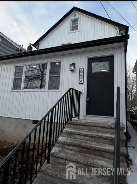 -652 W Broad St Street, Westfield, NJ 07090