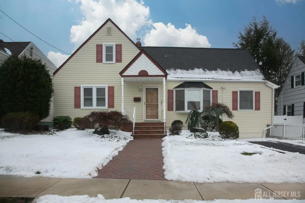 -22 Mayfield Place, Metuchen, NJ 08840 - Image #1