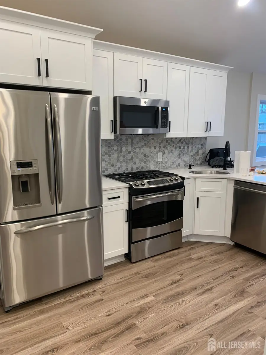 -888 State Route 35 Route, Laurence Harbor, NJ 08879 - Image #3