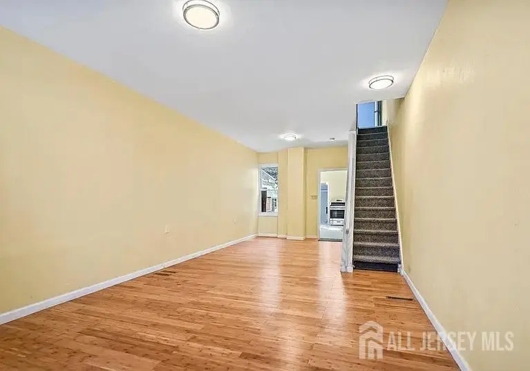 -215 Rusling Street, Trenton, NJ 08611 - Image #1