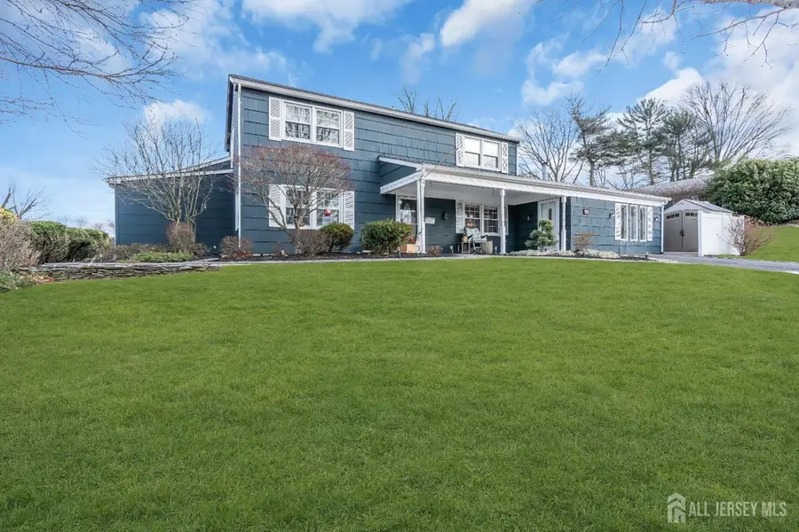 -104 Idolstone Lane, Aberdeen, NJ 07747 - Image #2