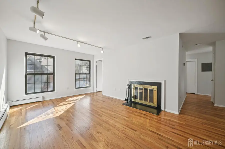 -323 Gill Lane #11C, Iselin, NJ 08830 - Image #3