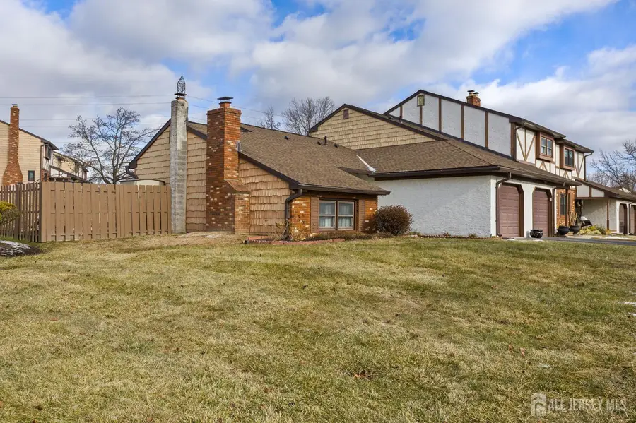 -10 Dancaster Court, Sayreville, NJ 08872 - Image #2