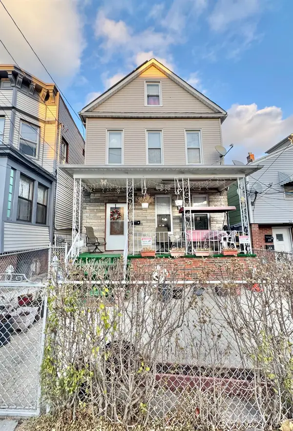 -36 Winfield Avenue, Jersey City, NJ 07305