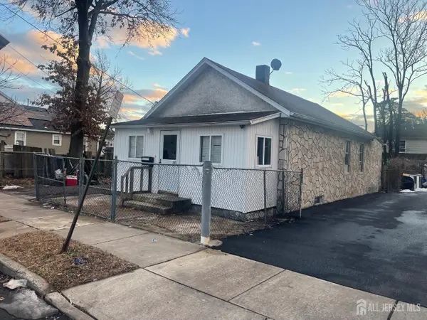 -110 N Talmadge Street N, New Brunswick, NJ 08901