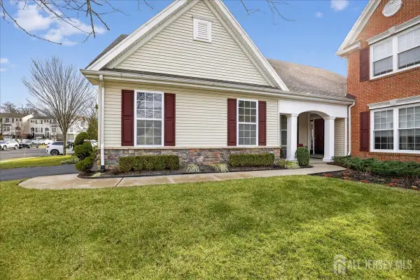 -1 Barbour Court, Old Bridge, NJ 08857