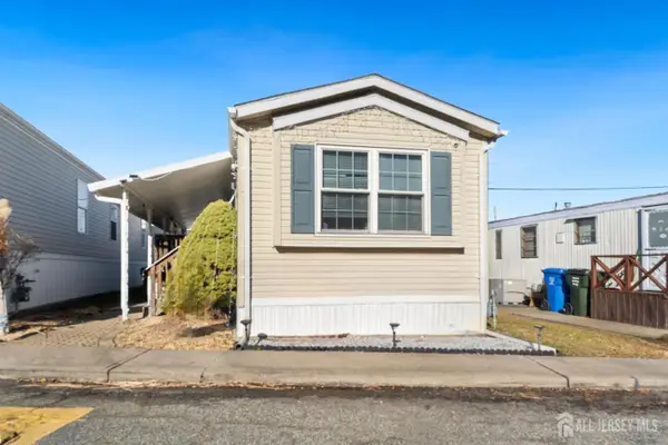 -38 Helen Avenue, Avenel, NJ 07001