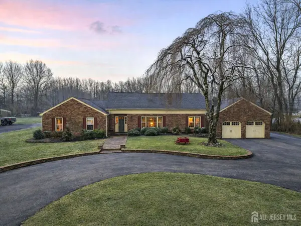 -402 Main Street, Manalapan, NJ 07726